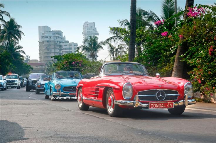 The 300SL led the convoy of the classic Merc with the 190SL behind it. 